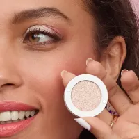 Ombres a paupieres pastel love champagne sable nature cos embellissetvous fr 2 